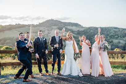 profile picture of Pineapple Images - Photography profile picture