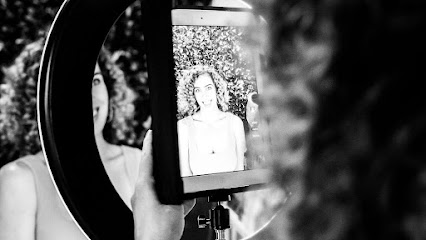 profile picture of Curly and Co Hair profile picture