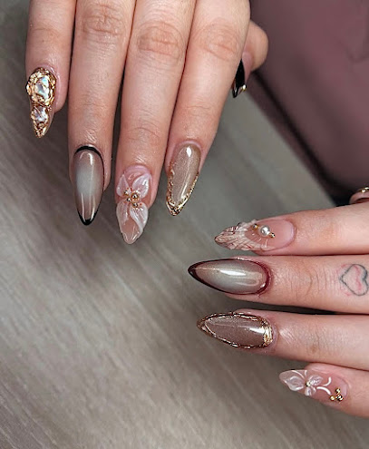 profile picture of Luxe nails & spa profile picture