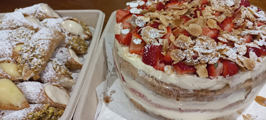 profile picture of BellAmica profile picture