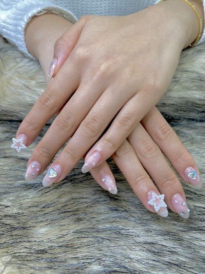 profile picture of Amora Nails Beauty profile picture