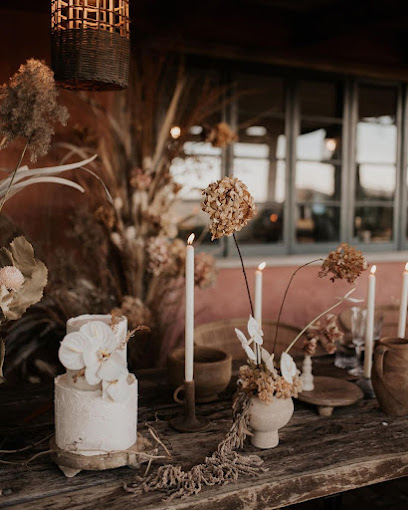 profile picture of The Other Bridesmaid profile picture