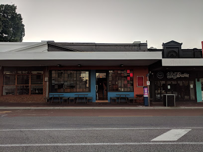 profile picture of el Publico profile picture