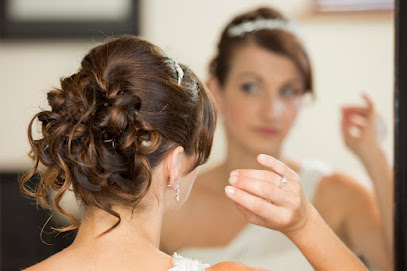 profile picture of Mooreshairstylng profile picture