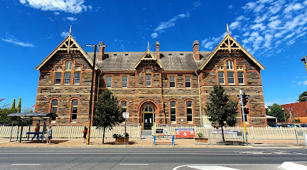 profile picture of Sturt Street Community School profile picture