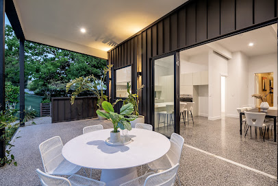 profile picture of Young Real Estate Adelaide SA profile picture