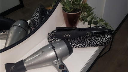 profile picture of Kreative Hair Koncepts profile picture