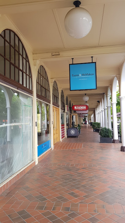 profile picture of Evans & McMahon Optometrists profile picture