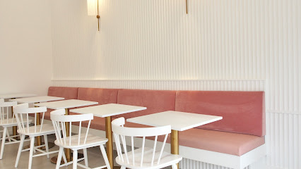 profile picture of Loveit Cakes profile picture