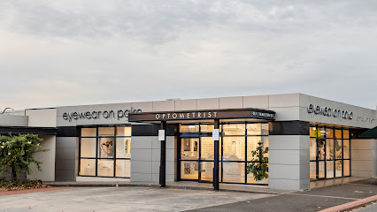 profile picture of Eyewear on Pako profile picture