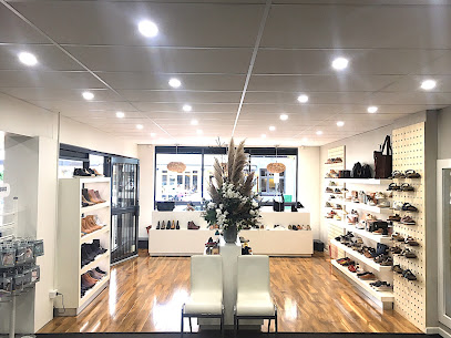 profile picture of Mudge's Shoes profile picture