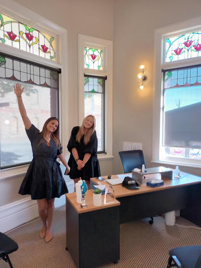 profile picture of Asuria profile picture