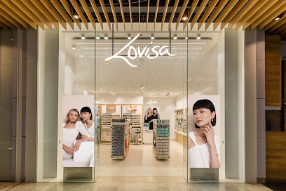 profile picture of Lovisa profile picture