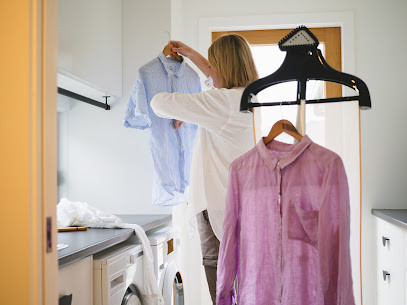 LIVING Wash & Iron Service