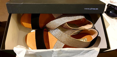 Davies Shoes