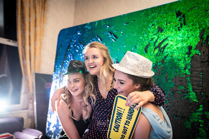 Party Central - Celebrant, DJ, MC, Photo booth