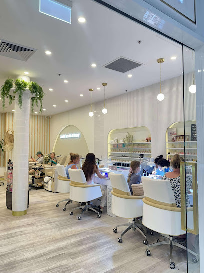 Selective Nails & Beauty Spa