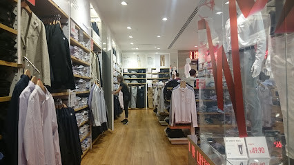 UNIQLO Emporium Melbourne