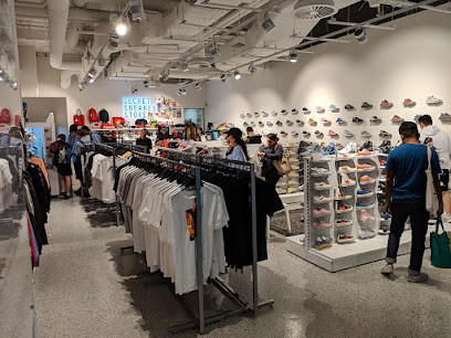 Secret Sneaker Store