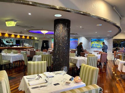 La Vue Waterfront Restaurant