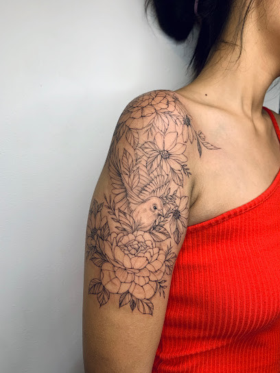 Hailey Blossom Tattoo studio