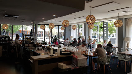 2640 Restaurant and Bar