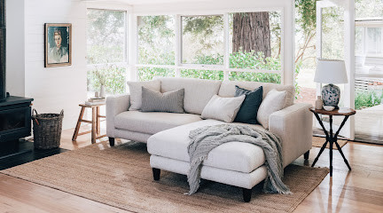Plush Albury