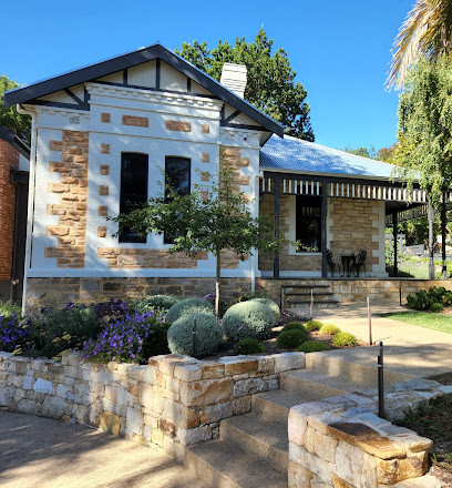 Hills Classic Gardens