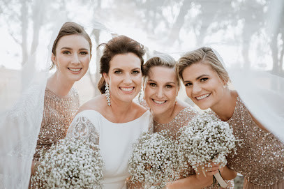 Infinite Hairstyling - Bridal Hairstylist Canberra - Mobile Hairdresser