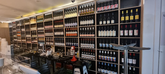 Waterfront View Grill & Wine Bar