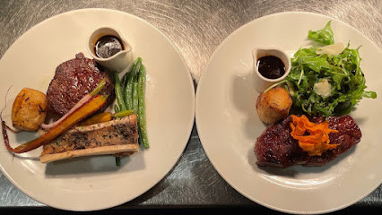 Dyers Steak Stable