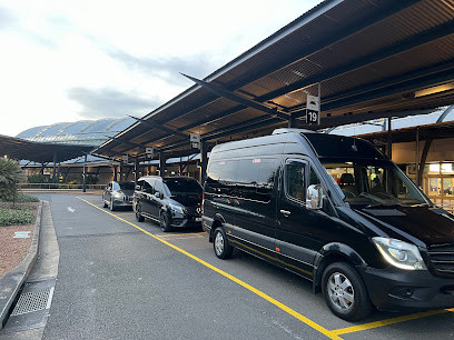 Sydney Airport Cars • Chauffeur cars & Taxi Service